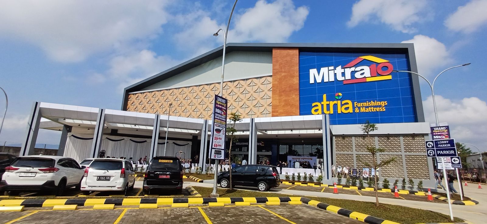 Grand Opening of Mitra10 & Atria Purwokerto – Central Java Wednesday, October 2 2024 is the 53rd store.